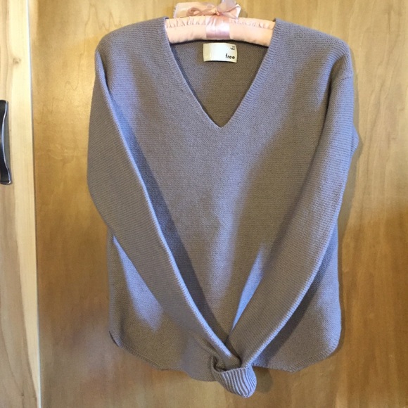 Aritzia Sweaters - Wilfred Free Wolter Sweater Grey Sz XS